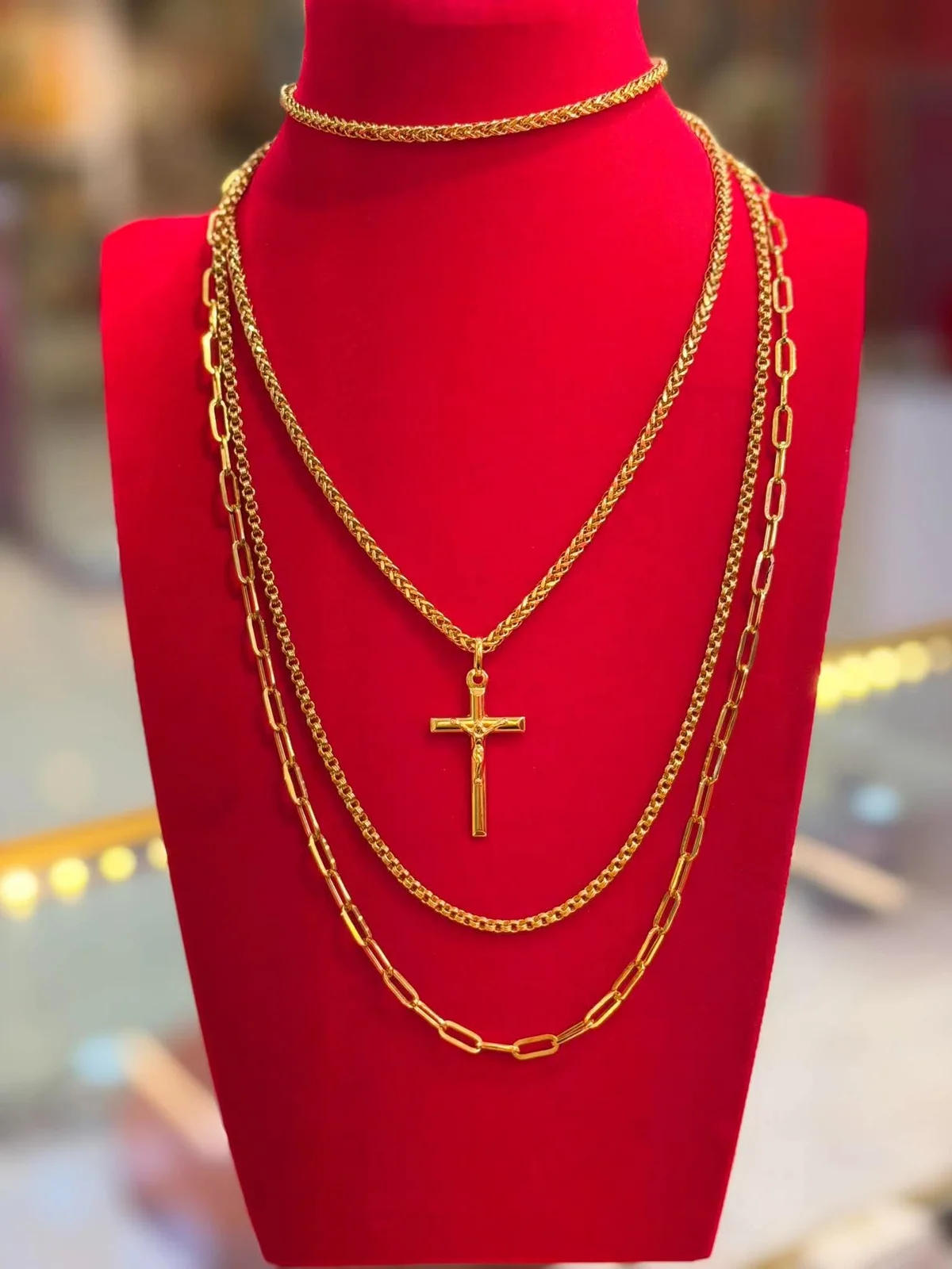 Cross pendant & chains